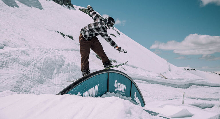 Clay Shears riding a rail