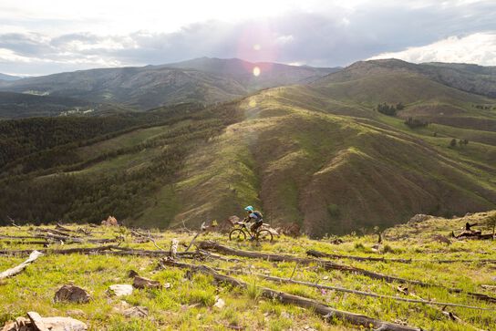 Where to Mountain Bike in Colorado (And What to Wear While You Ride)
