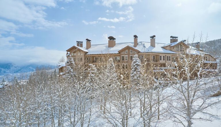 Woodrun place condos