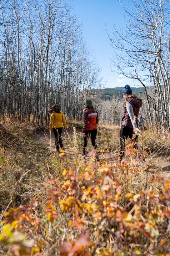 Fall Foliage Hikes & Bike Rides You Can’t Miss in the Rockies