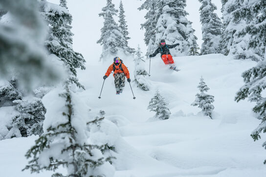 Winter Gear Guide 2025/26: Skis, Boots, Snowboards & Apparel