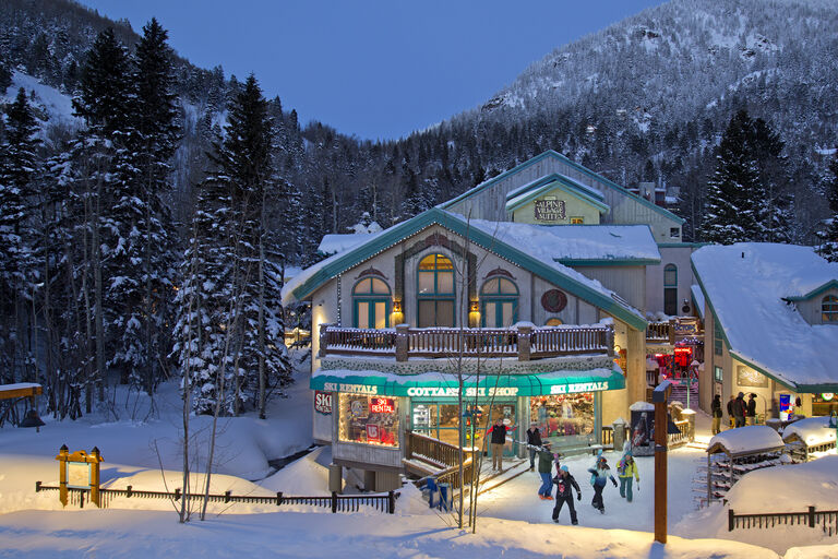 cottams ski and snowboard rental at taos ski valley