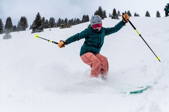 What to Wear Skiing & Snowboarding in Washington & Montana