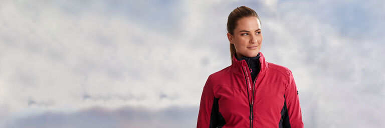 Woman wearing red Killtec jacket