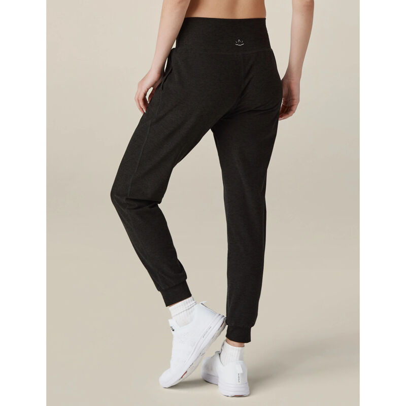 Beyond Yoga Spacedye Midi Joggers Womens image number 1