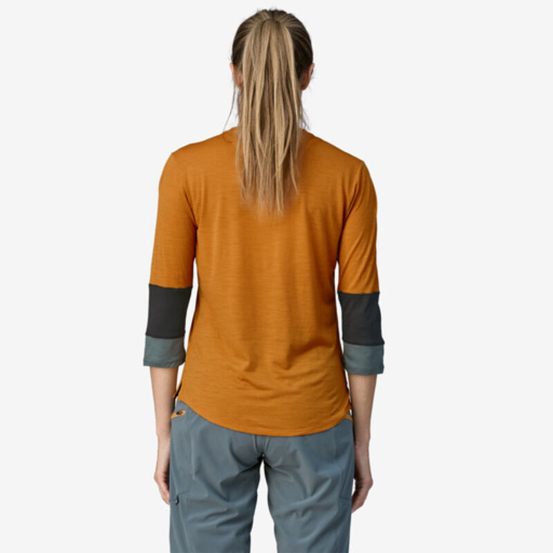 Patagonia Merino 3/4-Sleeved Bike Jersey Womens image number 2