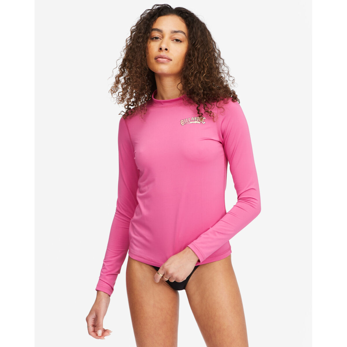 【BILLABONG】 Women's Slim Crop Long Sleeve Rash Guard BILLABONG Core Womens Cropped Rashguard - BLACK | Tillys