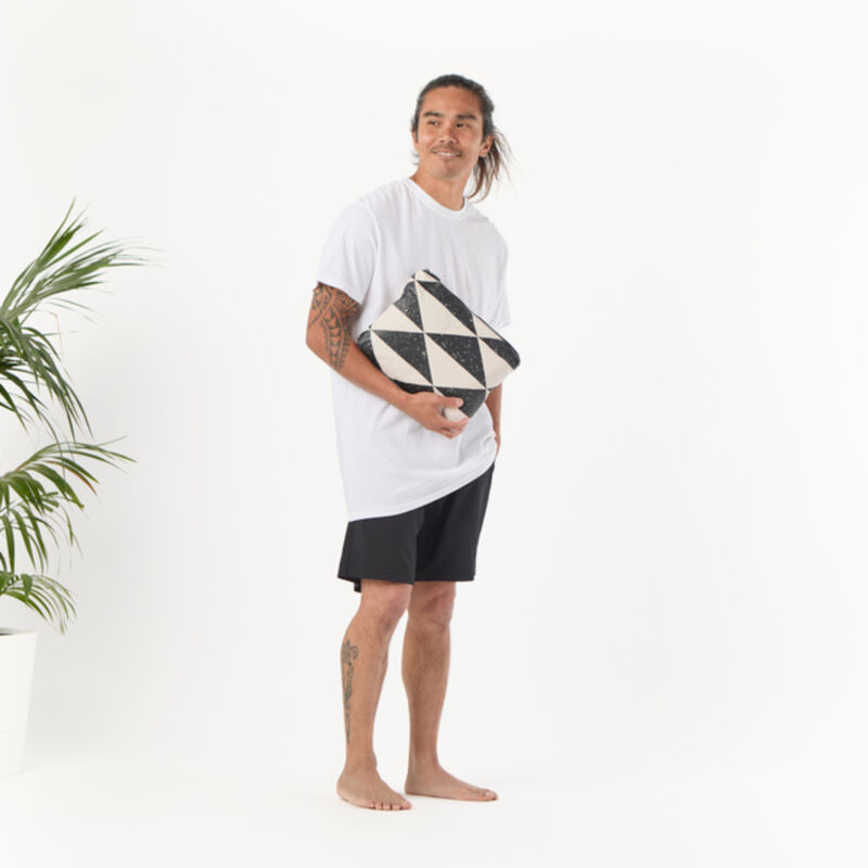 ALOHA Kona Nui Mid Pouch image number 1