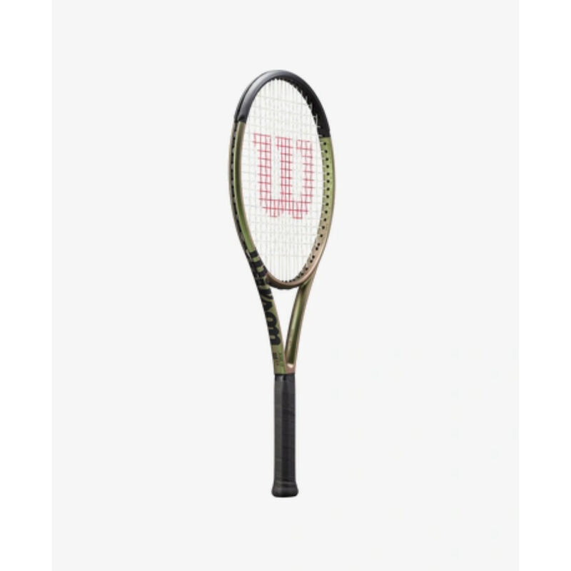 Wilson Blade 100 V8 Strung Tennis Racquet image number 1