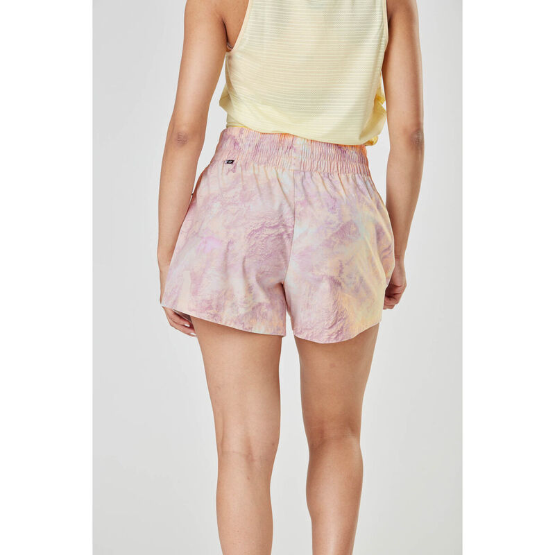 Picture Olson Printed Tech Shorts Women image number 4