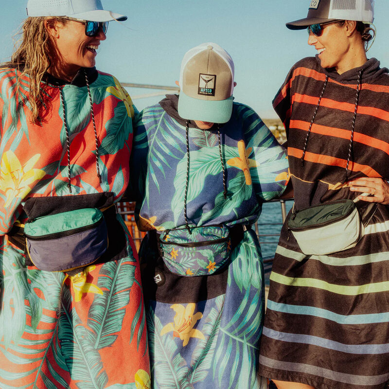 Nomadix Changing Poncho - Pinstripes Multi image number 3