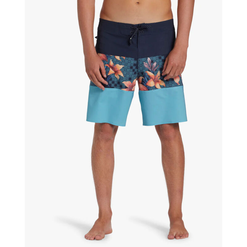 Billabong Tribong Pro 18" Boardshorts Mens image number 2