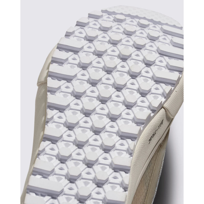 Vans MTE Standard Mid Waterproof Boots Unisex image number 3
