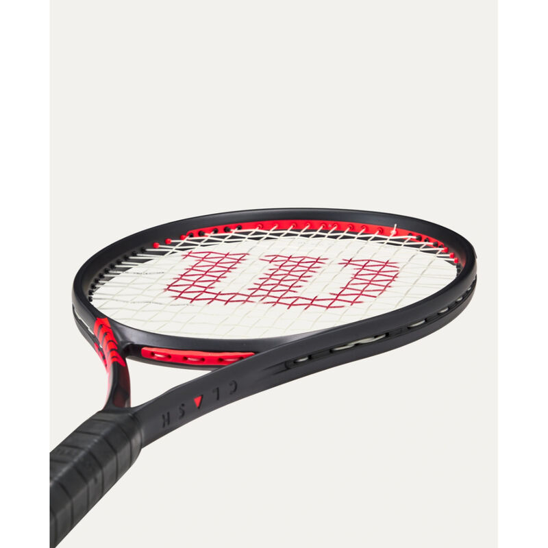 Wilson Clash 100L V3 Tennis Racquet - Unstrung image number 2