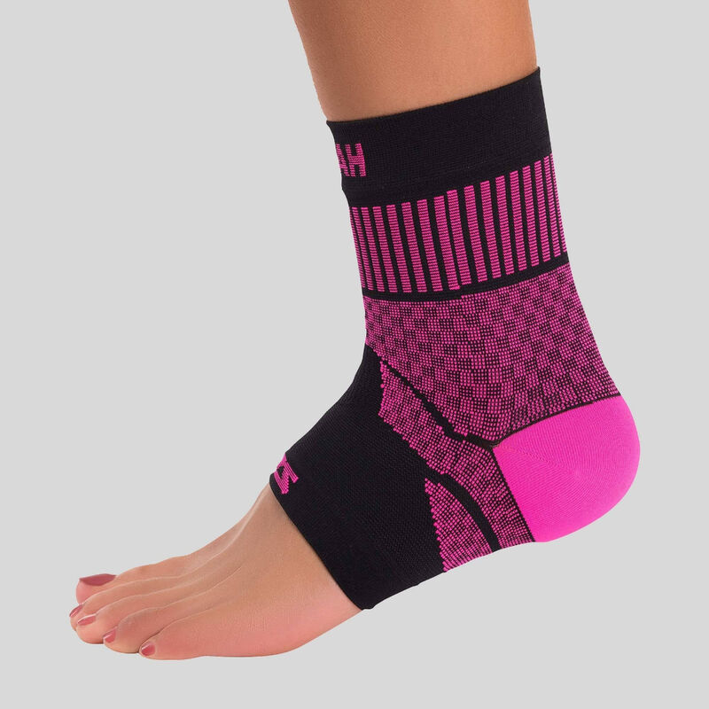 Zensah Compression Ankle Support image number 0