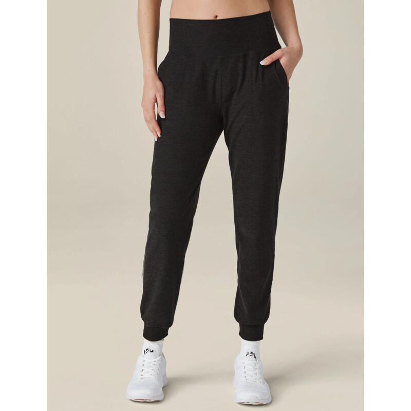 Beyond Yoga Spacedye Midi Joggers Womens image number 0