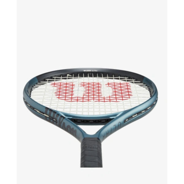 Wilson Ultra 25 V4 Pre-Strung Tennis Racket