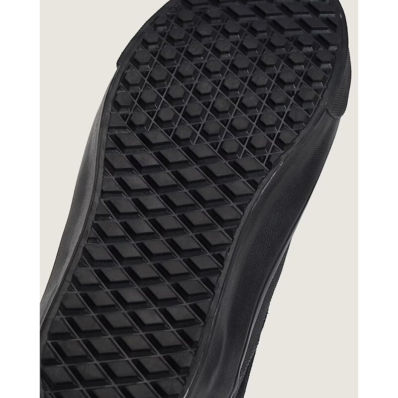 Vans Mid-Slip Insulated Shoe Mens image number 4