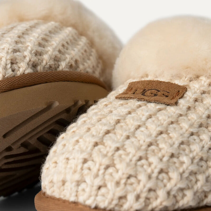 UGG Cozy Slippers Womens image number 3