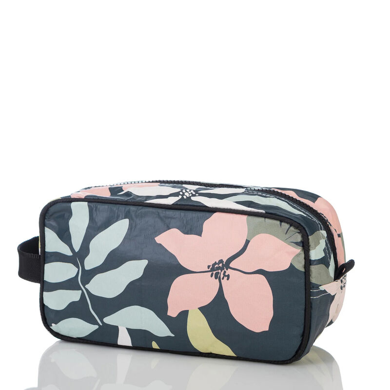 ALOHA Flora Dopp Kit image number 1
