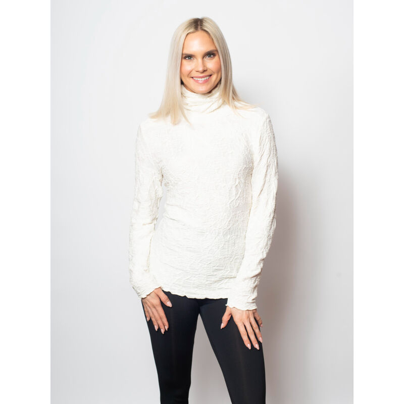 Sno Skins Dreamcatcher Turtleneck Womens image number 0