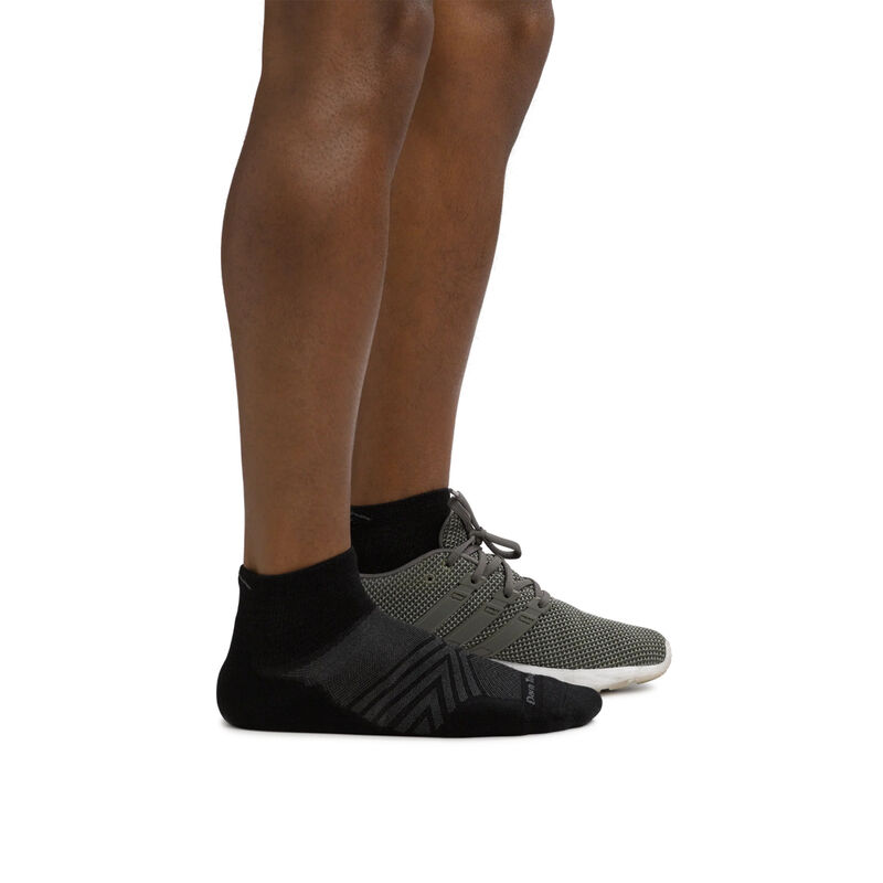 Darn Tough Coolmax&reg; Run Quarter Ultra-Lightweight Running Socks Mens image number 2