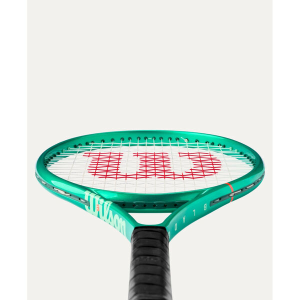 Wilson Blade 26 V10 Tennis Racquet Juniors - Pre-Strung