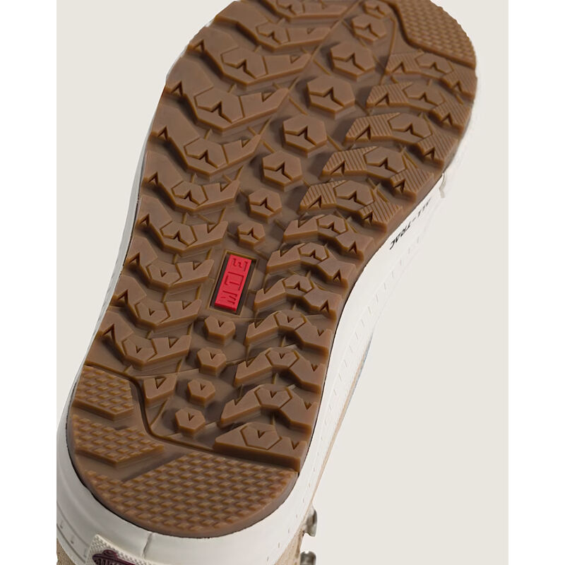 Vans Sk8-Hi Waterproof Insulated Shoes Womens image number 4