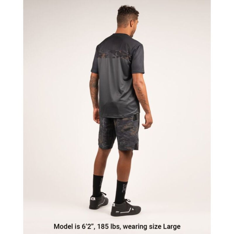 ZOIC Ether Camo Shorts with Essential Liner Mens image number 5