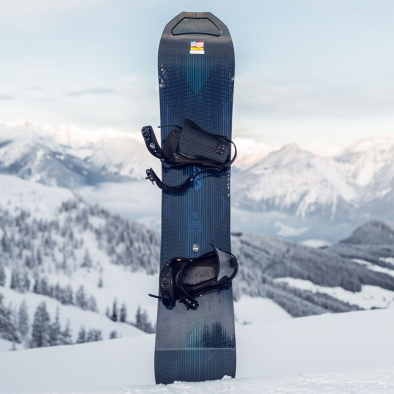 Lib Tech Apex Golden Orca Snowboard Mens image number 1