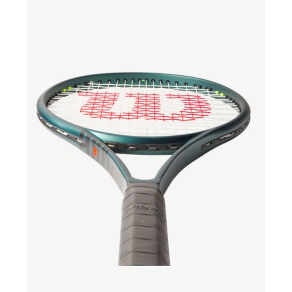 Wilson Blade 100UL V9 Tennis Racquet