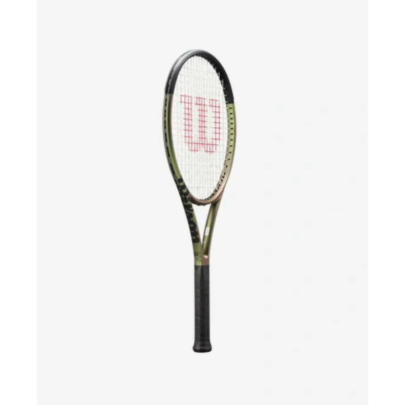 Wilson Blade 104 V8 Tennis Racket image number 1