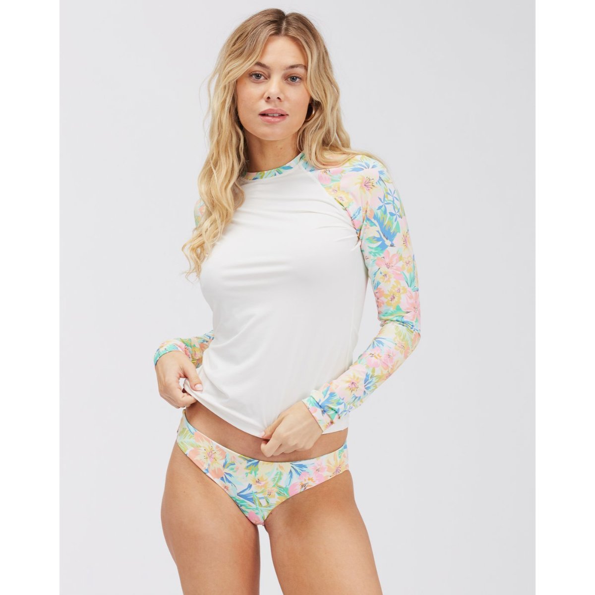 【BILLABONG】 Women's Slim Crop Long Sleeve Rash Guard abjwr00170_billabong_w_blk_bck