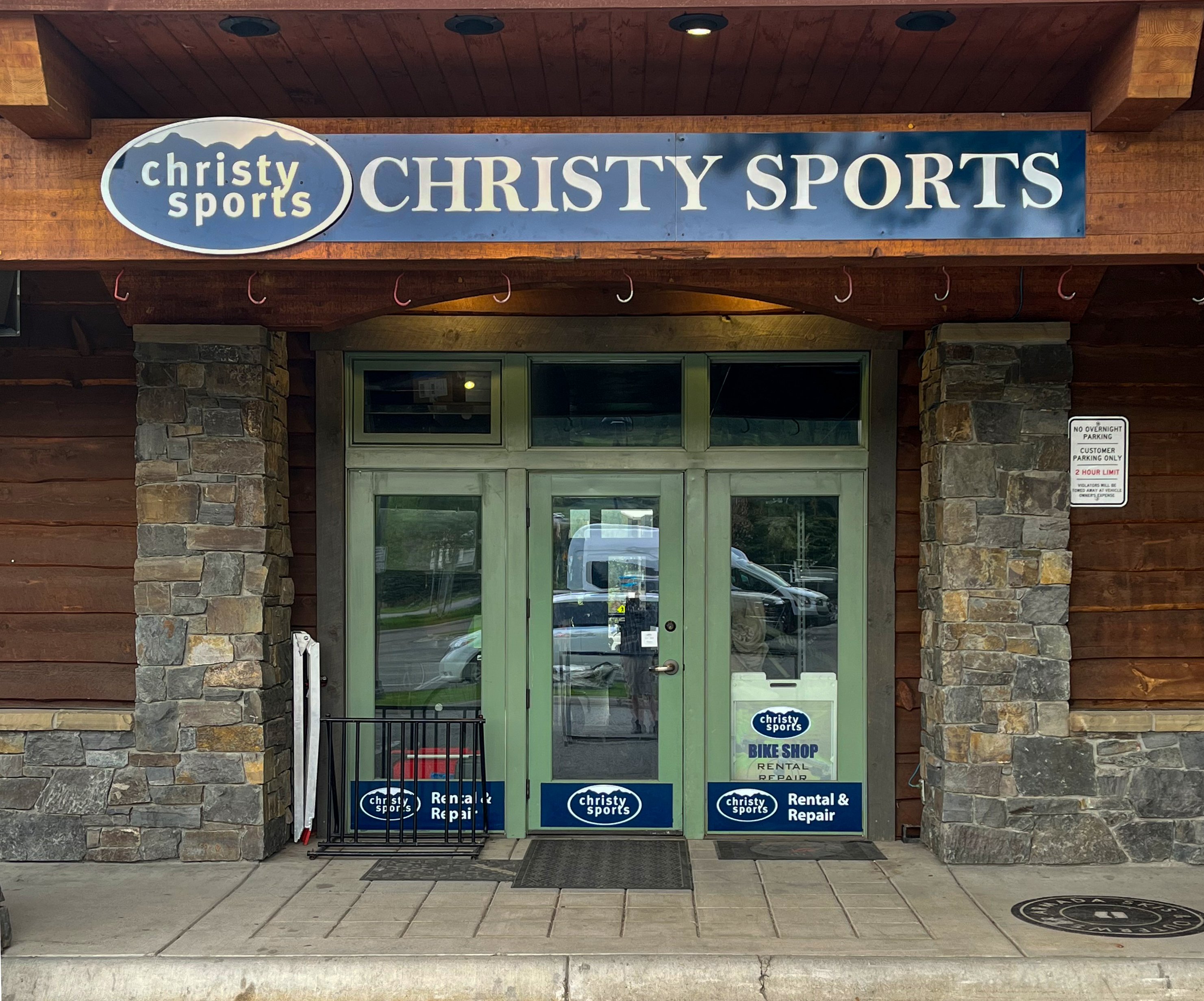 Grizzly Outfitters - Big Sky Town Center | Christy Sports